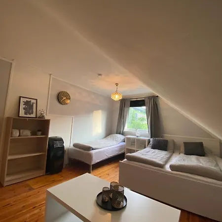Leilighet Loft Visnes アパート ストリン